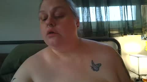 Nellie Atlas online show from August 8, 11:38 pm