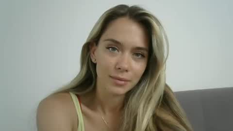 nelly_fortu online show from July 14, 12:08 pm