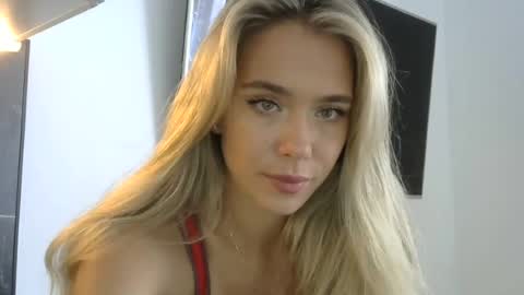nelly_fortu online show from August 12, 10:28 am