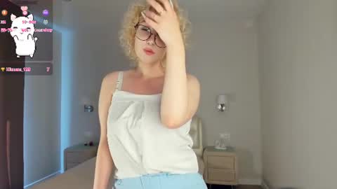 nelly_gloss online show from August 16, 7:12 am