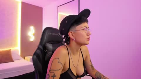 N E L L Y online show from August 7, 12:05 pm
