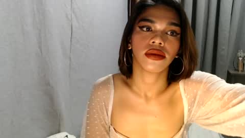 neomi online show from August 15, 2:04 am