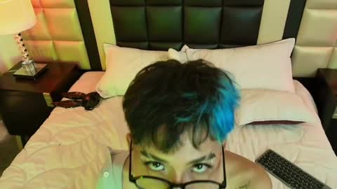 neoxangel69 online show from August 11, 10:01 pm