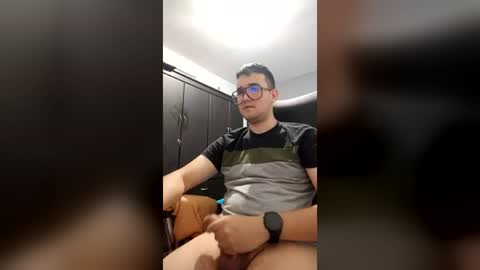 MrBull online show from August 13, 5:32 am