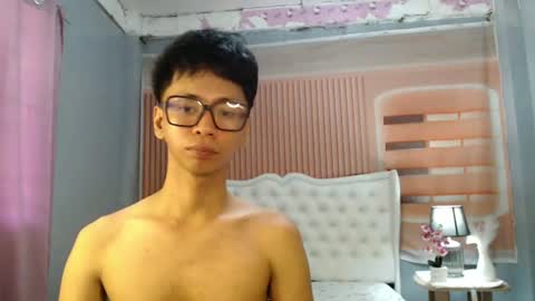 Ethan online show from August 12, 6:27 am