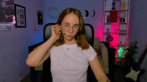 Neria online show from August 4, 1:57 am