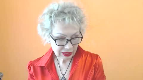 NessyJenixs online show from May 19, 7:09 am
