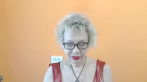 NessyJenixs online show from May 27, 7:21 am