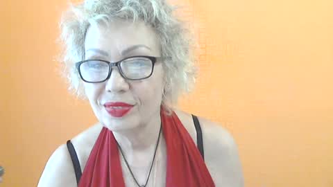 NessyJenixs online show from June 16, 7:29 am