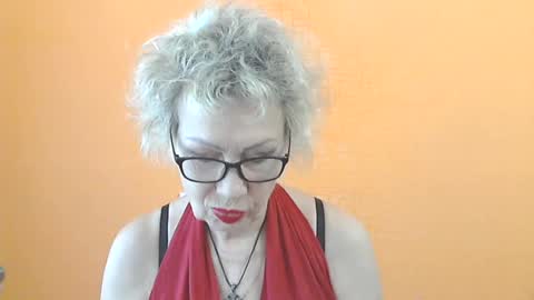 NessyJenixs online show from June 17, 7:07 am