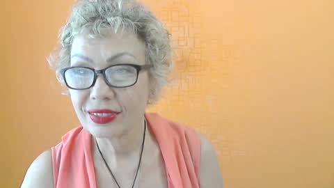 NessyJenixs online show from June 25, 7:11 am