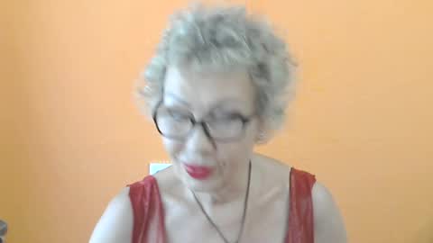 NessyJenixs online show from August 9, 7:20 am