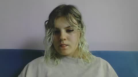 never_enoughh online show from August 7, 9:31 am