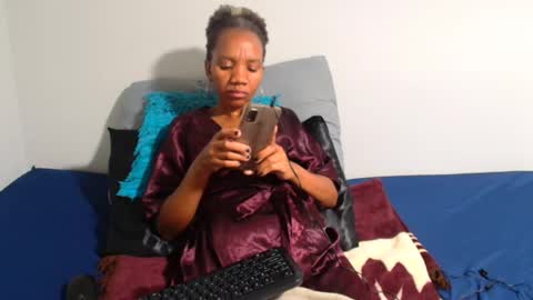 newbootyxx online show from August 12, 5:37 pm
