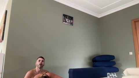 newcouplehot69 online show from July 14, 3:47 pm