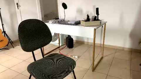 newsbob online show from August 11, 4:53 pm