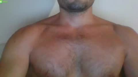 newtyguy90 online show from July 31, 5:25 am