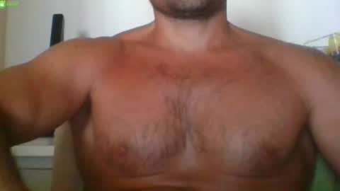 newtyguy90 online show from August 11, 2:52 pm