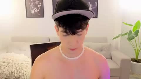   online show from August 9, 11:06 pm