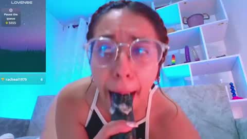  Angie  online show from August 4, 2:03 pm