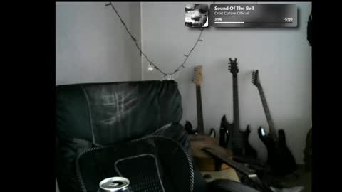 nezvers online show from April 17, 4:47 pm