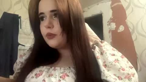 Emilia online show from August 15, 3:38 pm
