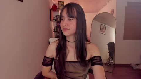 Nia online show from July 28, 8:26 pm