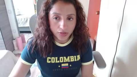 nia_cop online show from August 2, 9:22 pm