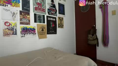 niah online show from July 23, 12:46 am