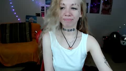 nica_kawaii online show from August 5, 5:22 pm