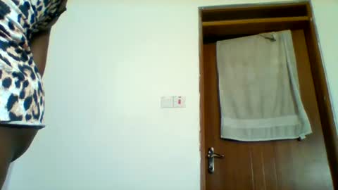 niceass_95 online show from August 4, 11:24 pm