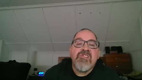 niceguy7208 online show from May 18, 4:13 am