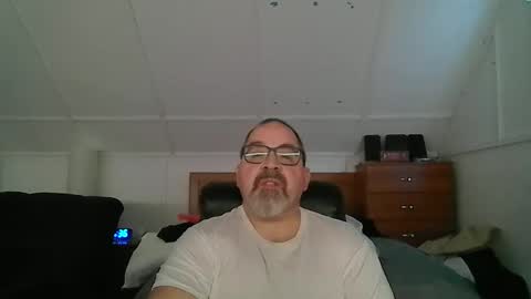 niceguy7208 online show from May 31, 10:34 pm