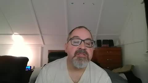 niceguy7208 online show from June 1, 5:43 am