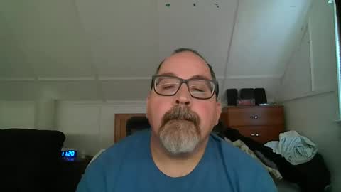 niceguy7208 online show from June 6, 3:18 pm