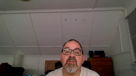 niceguy7208 online show from August 5, 3:37 am