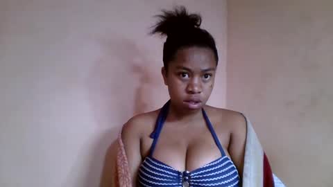 nicelly01 online show from August 11, 6:59 am