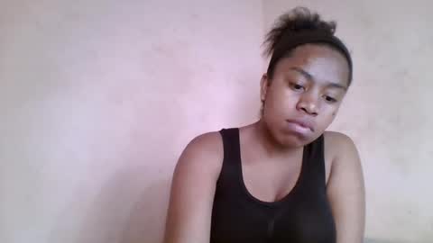 nicelly01 online show from August 11, 9:33 am