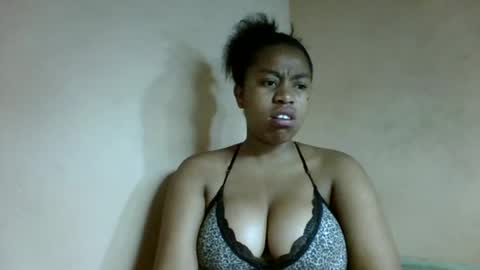 nicelly01 online show from August 12, 2:52 pm