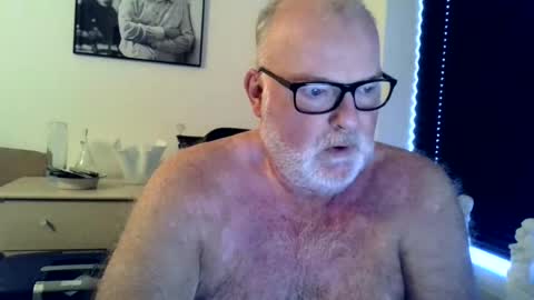 nicexxdane online show from August 8, 5:40 am