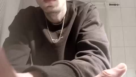 nick194207 online show from April 15, 8:16 pm