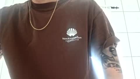 nick194207 online show from August 7, 11:10 am