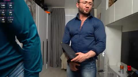 nick_howlenxx online show from August 6, 5:45 pm