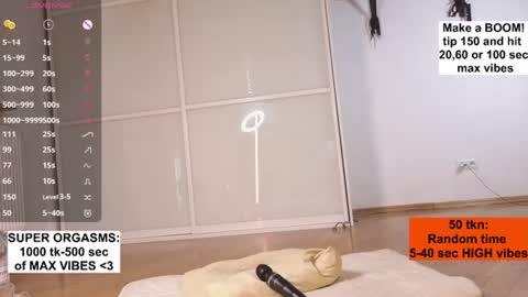Karolina   My Twitter  online show from August 7, 10:37 am
