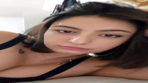 Julie online show from August 9, 3:51 am