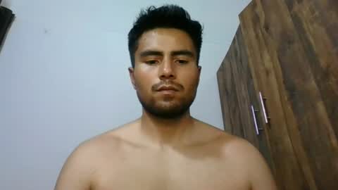 nicktristen_16 online show from August 29, 10:53 pm