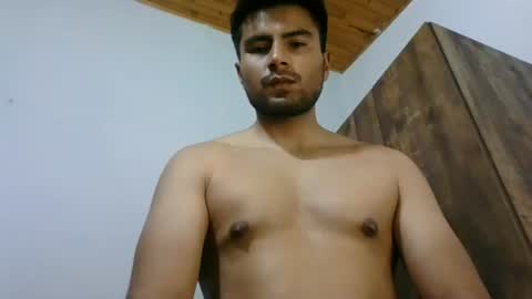 nicktristen_16 online show from August 31, 2:34 am