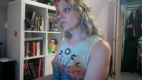 Nicky Valentine online show from August 8, 2:00 am