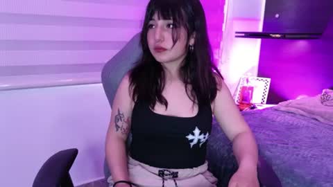 nicky_as online show from August 7, 7:25 pm