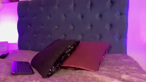 nicky_as online show from August 11, 10:01 pm